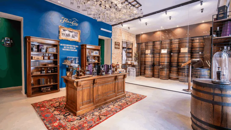 Flor de Cana Experiencia