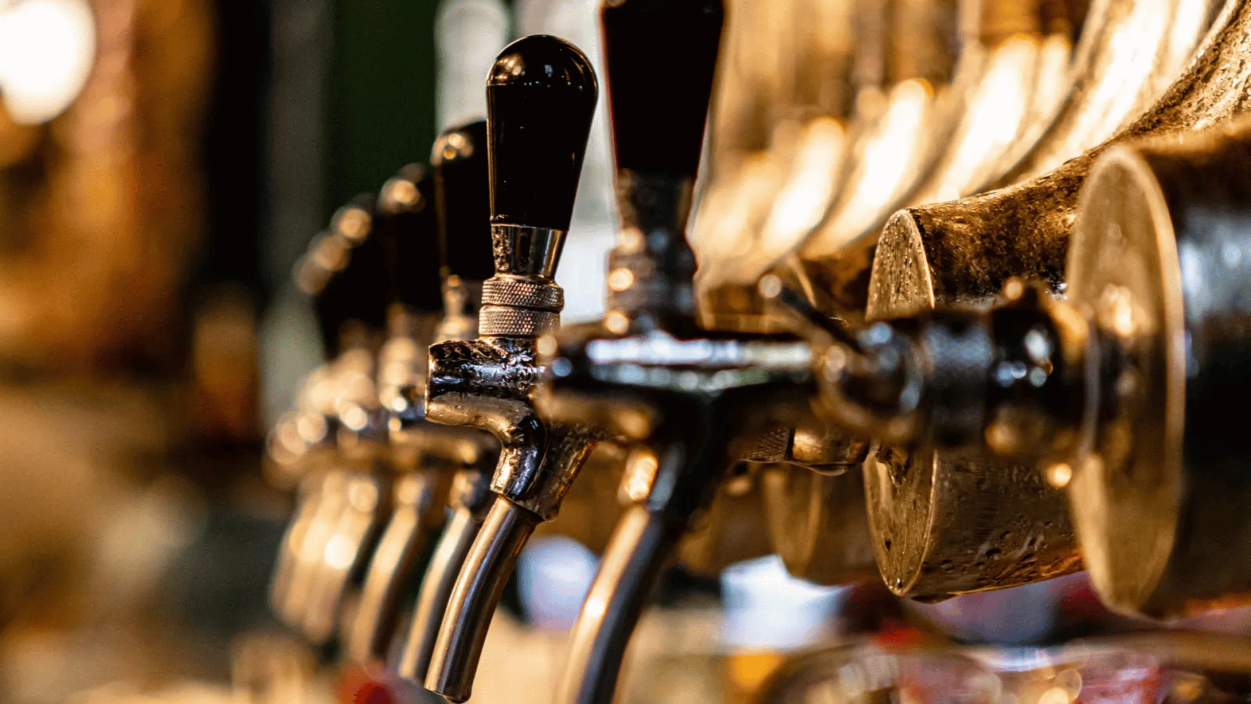 Spotřeba piva v Česku klesla na historické minimum